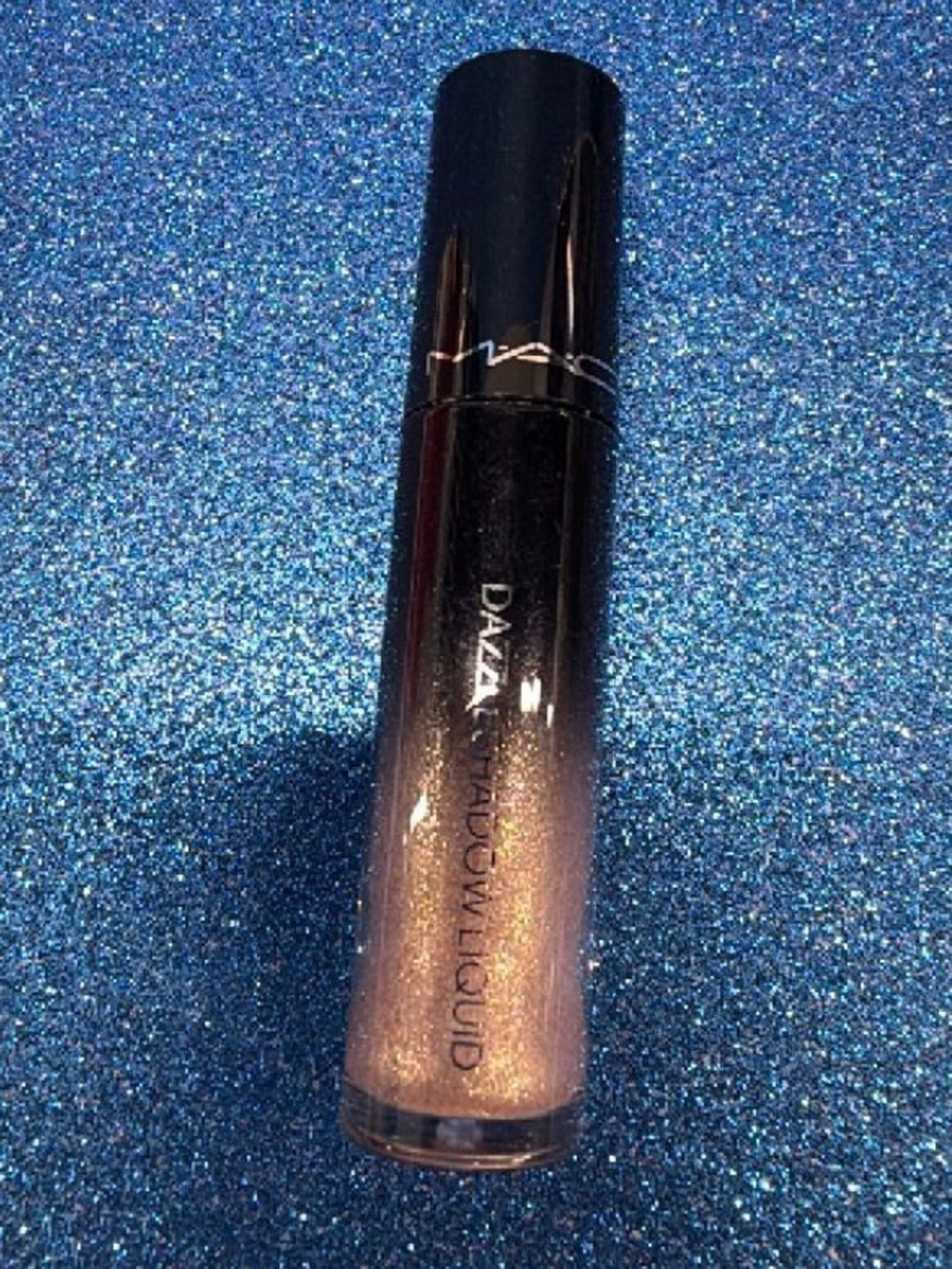 MAC Dazzleshadow Liquid Shimmer